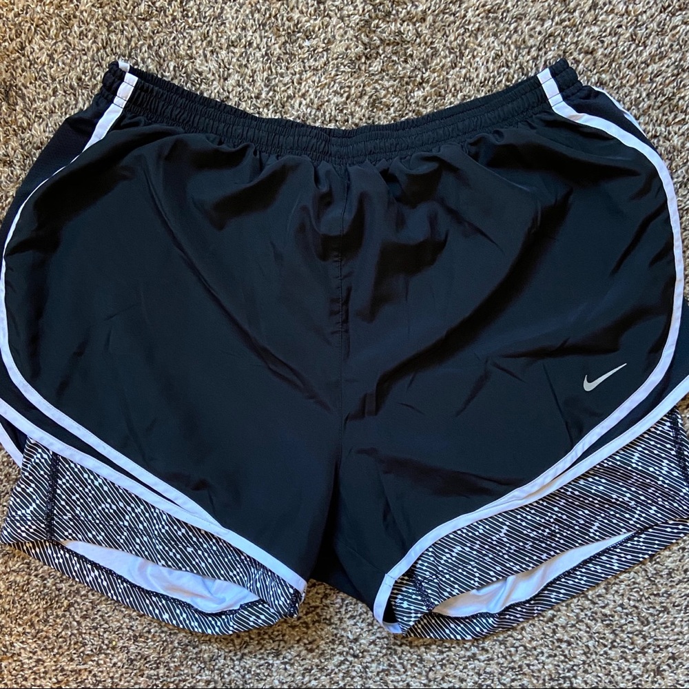 XL Women’s Nike Shorts with Built-In Spandex